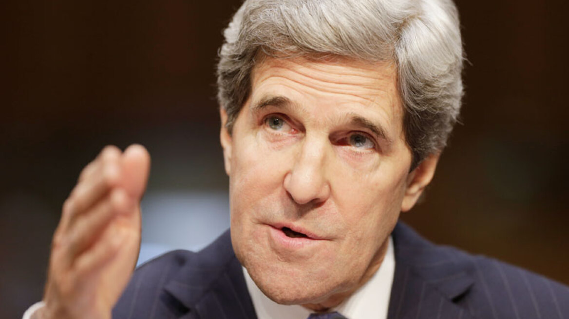 Kerry worried over Russian troop movements