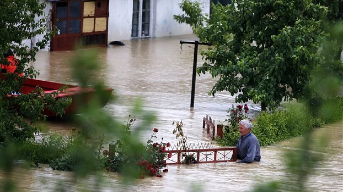 Βοσνία-Ερζεγοβίνη: Ένας στους τέσσερις έχει πληγεί από τις πλημμύρες