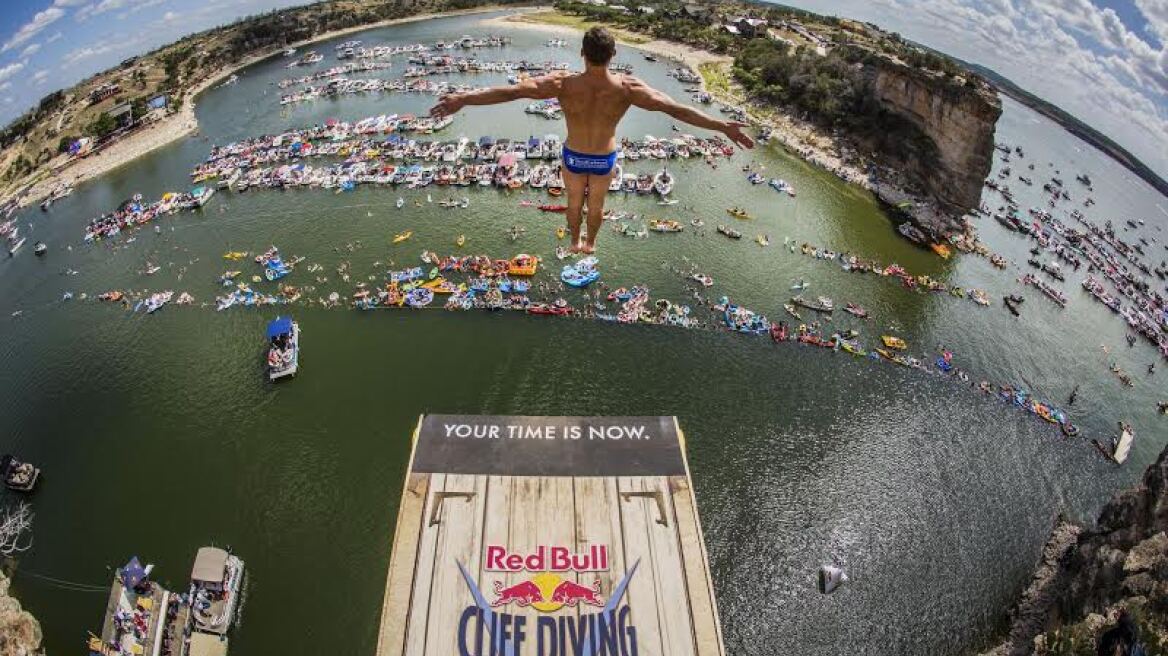 Cliff Diving: Το extreme sport που κόβει την ανάσα