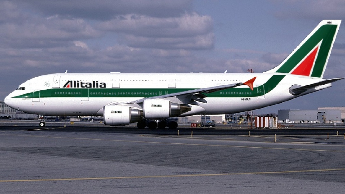 Alitalia: Για να επενδύσει αραβική εταιρεία πρέπει να κάνει  2.251 απολύσεις