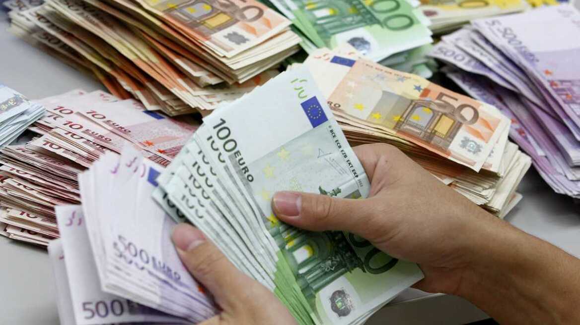 Απίστευτο: Φόρος 2.500 ευρώ για εισόδημα 3.400 ευρώ 