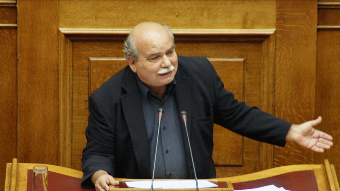 Βούτσης: Κυριάκος και Άδωνις θέλουν απολύσεις για ιδεολογικούς λόγους