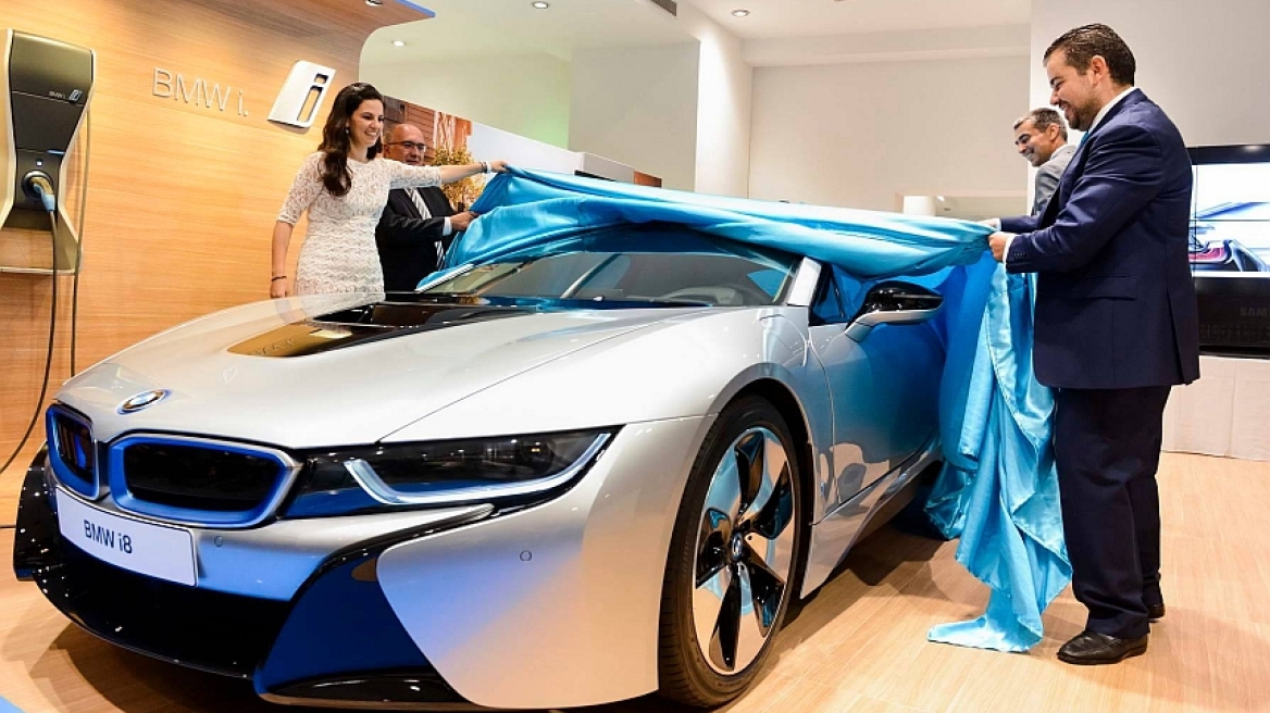 To i8 στην BMW Σπανός