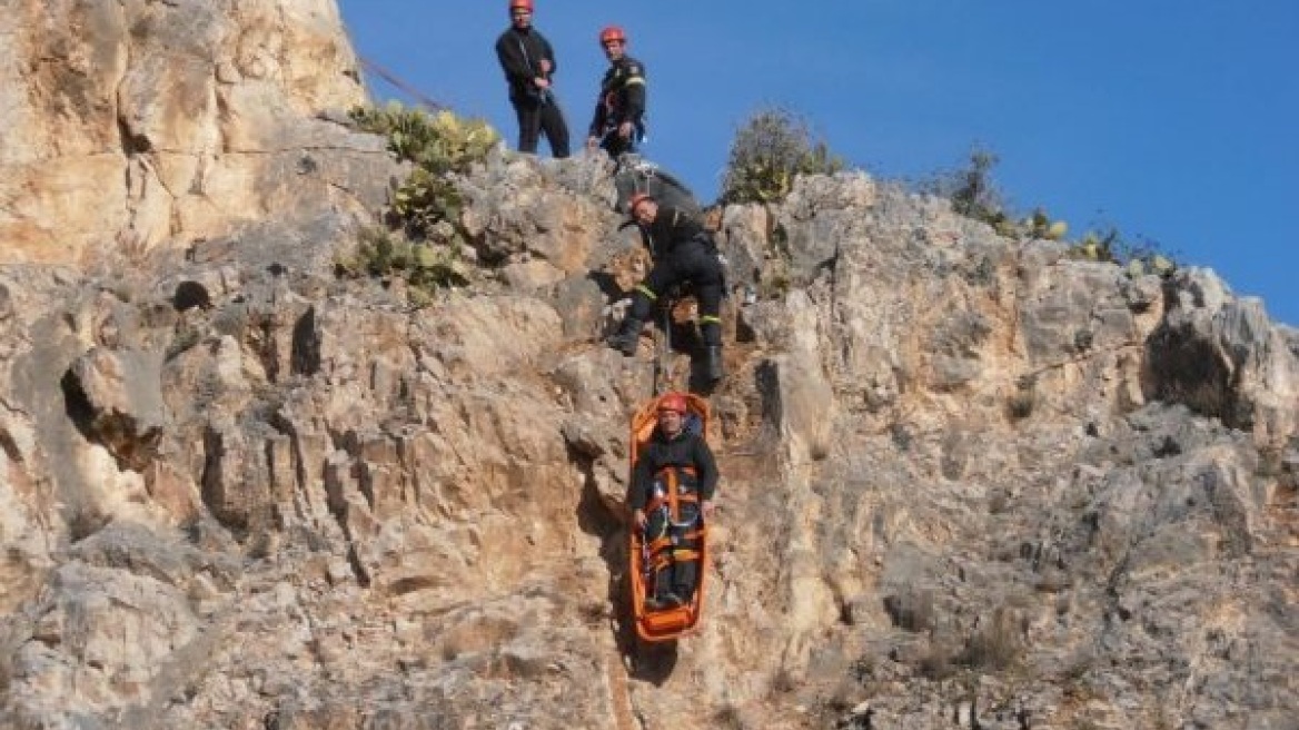 Φωκίδα: Ανέσυραν τον 35χρονο ορειβάτη που είχε τραυματιστεί χθες στη Γκιώνα