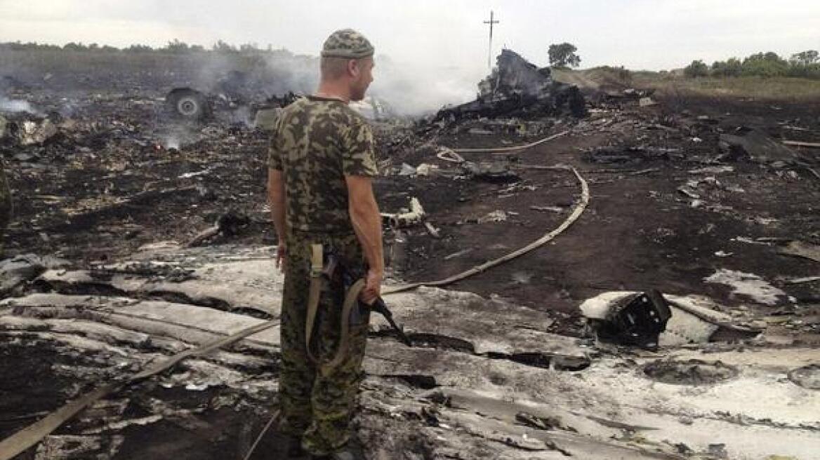 Σταματούν οι αεροπορικές εταιρίες να πετούν πάνω από την Ουκρανία