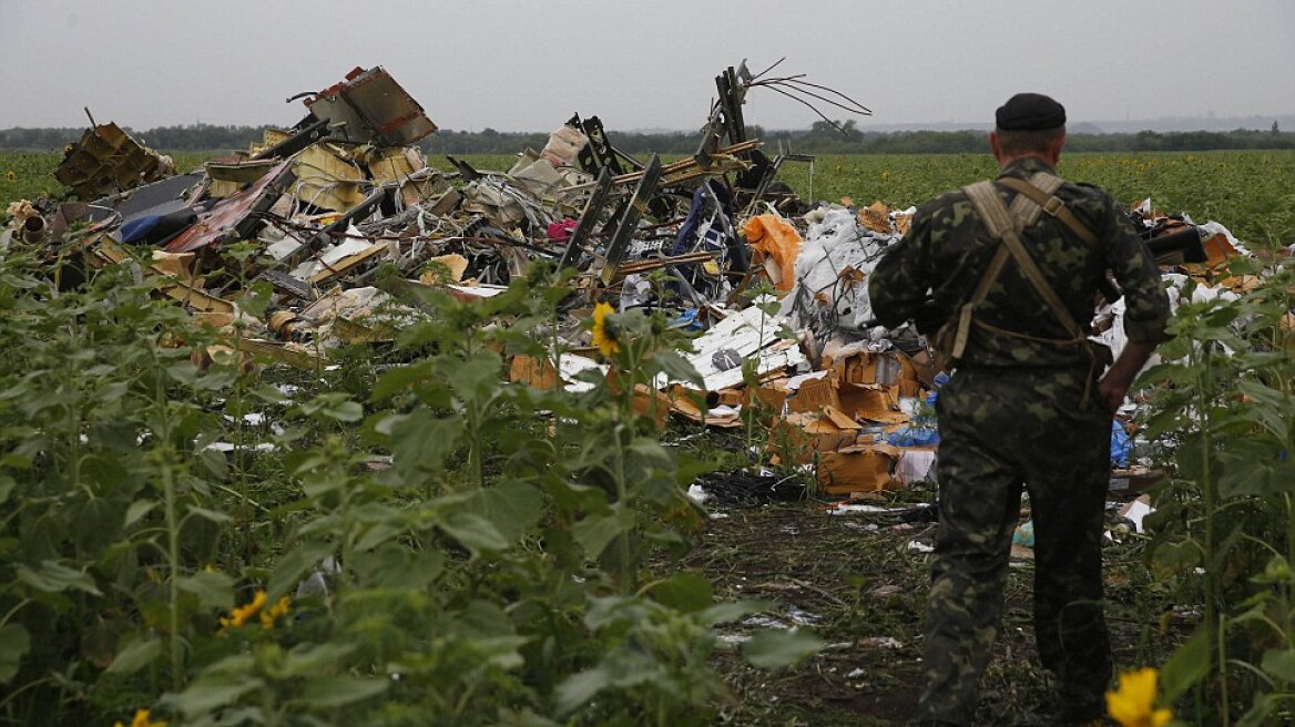 Πτήση MH17: Στη δημοσιότητα η πλήρης λίστα με τα ονόματα των επιβατών