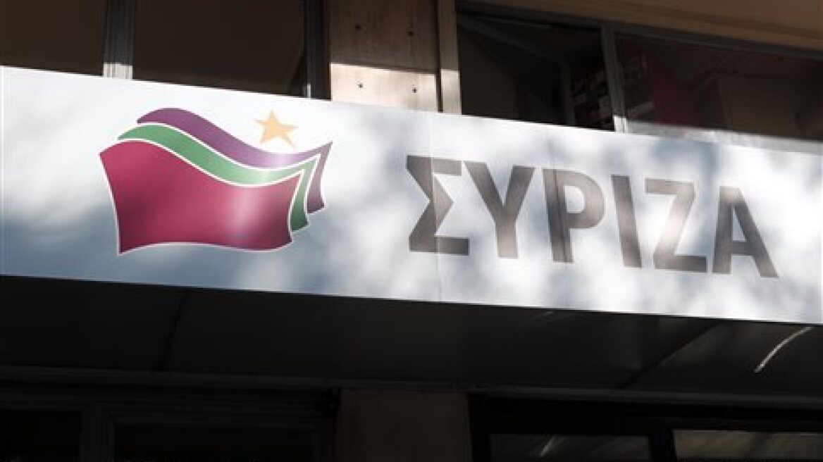 Συνάντηση αντιπροσωπειών του ΣΥΡΙΖΑ και της ΑΝΤΑΡΣΥΑ