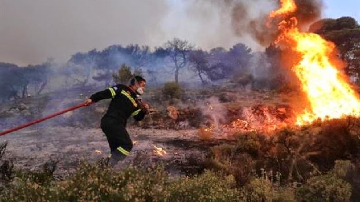 Στο «κόκκινο» ο κίνδυνος πυρκαγιάς τη Δευτέρα για τη νησιωτική Ελλάδα και την Αττική