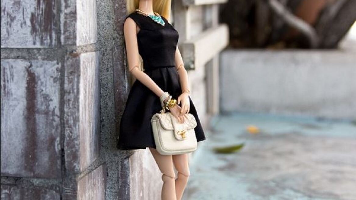 Ακόμα και η Barbie έχει το δικό της "fashion Instagram"