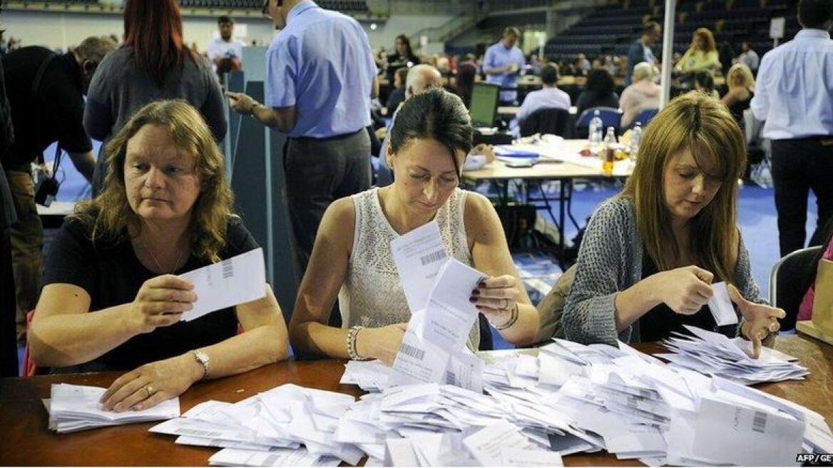 Ρεκόρ συμμετοχής στο δημοψήφισμα για το μέλλον της Σκωτίας