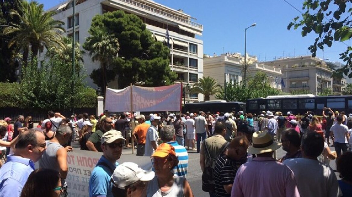 Θεσσαλονίκη: Στους δρόμους οι δημόσιοι υπάλληλοι κατά της αξιολόγησης 