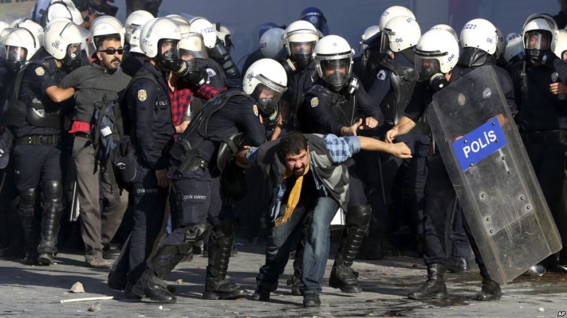 Τουρκία: Συνεχίστηκαν οι φιλοκουρδικές διαδηλώσεις