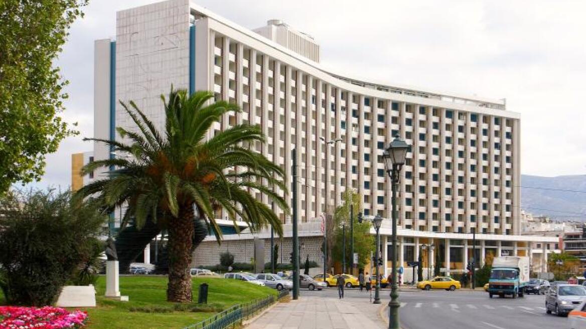 Πωλητήριο στο Hilton σχεδιάζει να βάλει η Alpha Bank