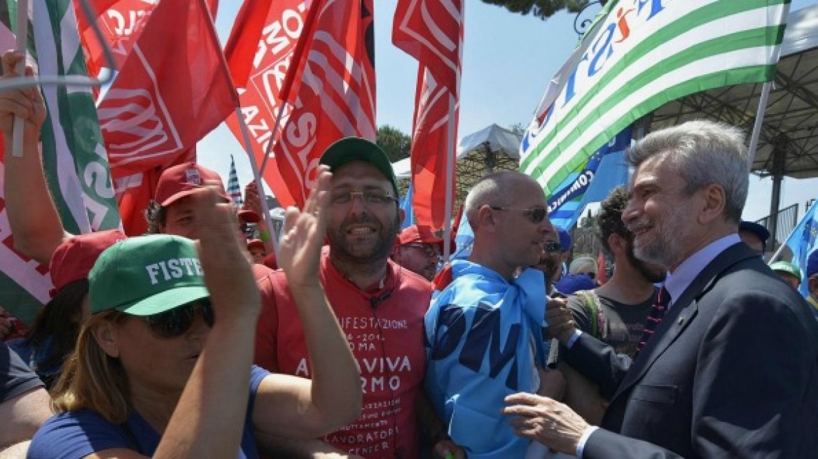 Στους δρόμους το Σάββατο οι Ιταλοί αντιδρώντας στην «απελευθέρωση» των απολύσεων