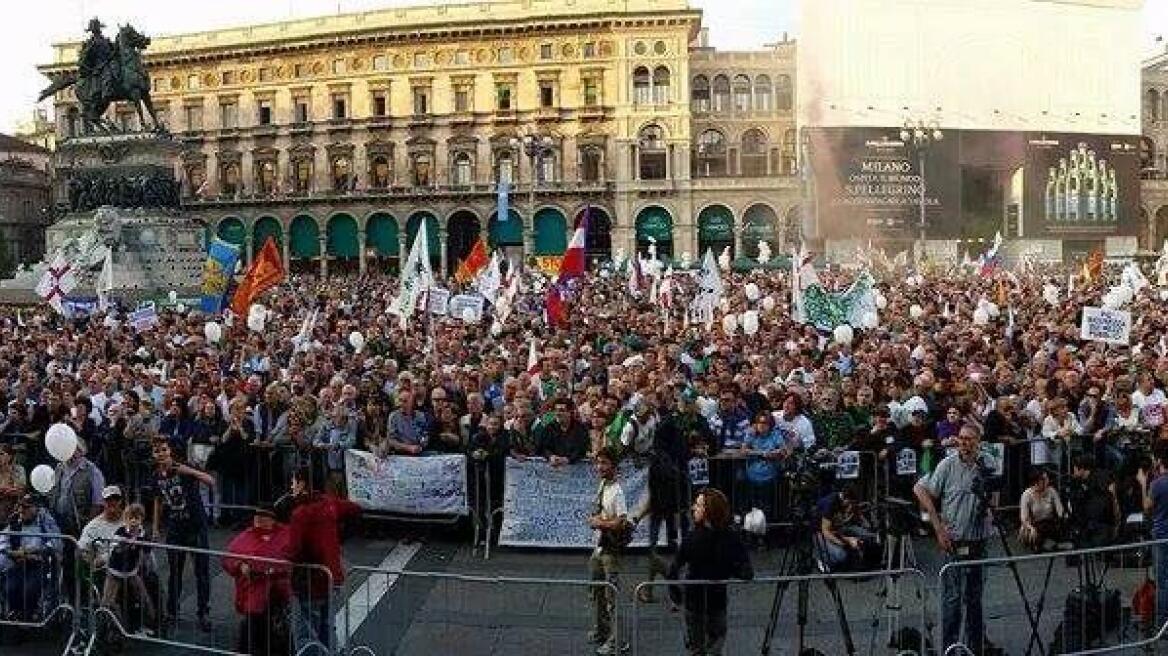 Ιταλία: Μαζικές διαδηλώσεις και σήμερα κατά της πολιτικής Ρέντσι