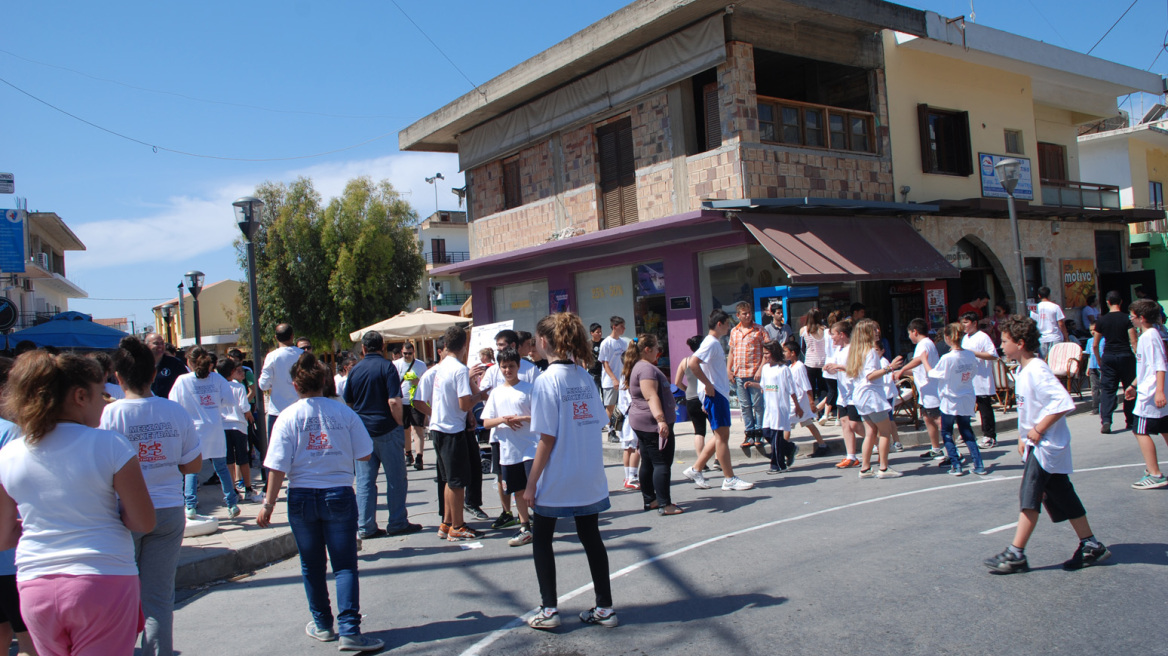 Κρήτη: Μολότοφ σε σχολείο την ώρα της προσευχής!