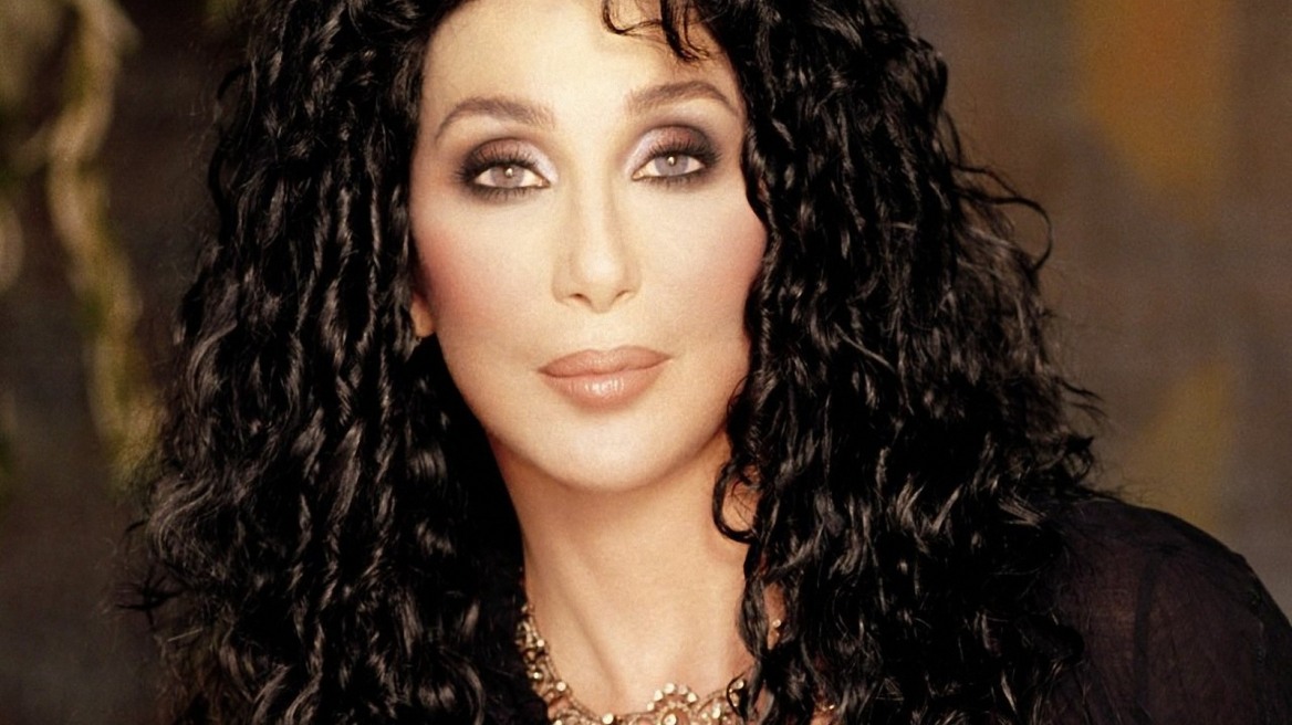 Cher: Ακυρώνει την περιοδεία της λόγω προβλήματος υγείας