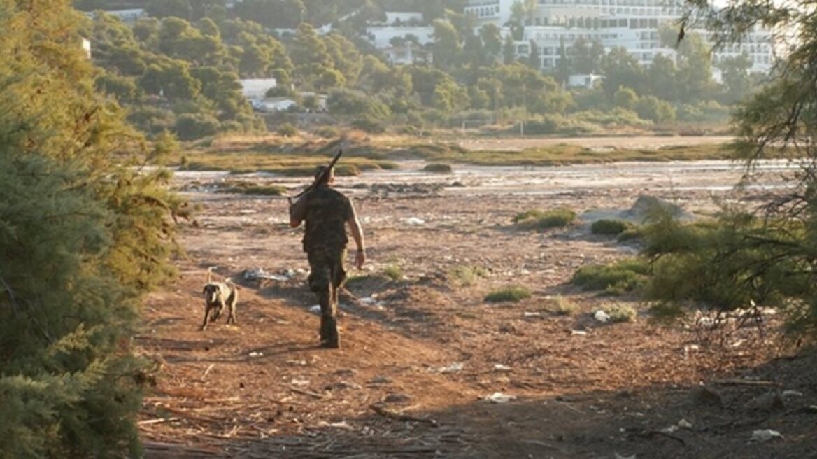 Τσάκωσαν τον λαθροθήρα πριν σκοτώσει θηράματα