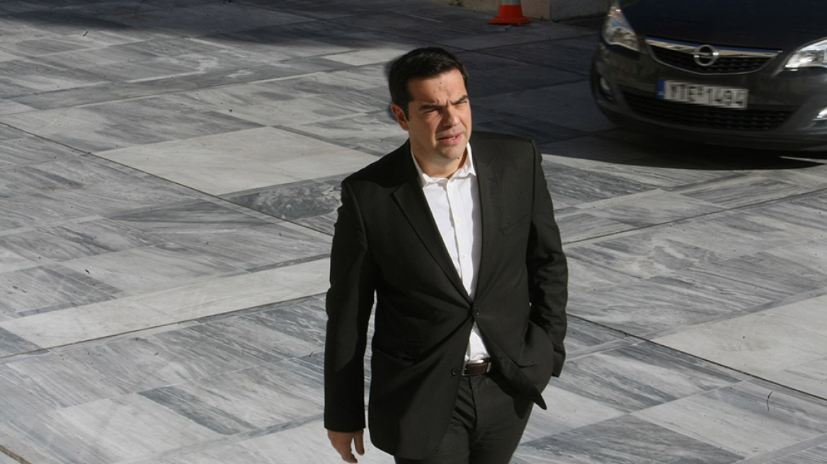 Τσίπρας: Παρελθόν ο Σαμαράς, σε λίγο και τα μνημόνια 