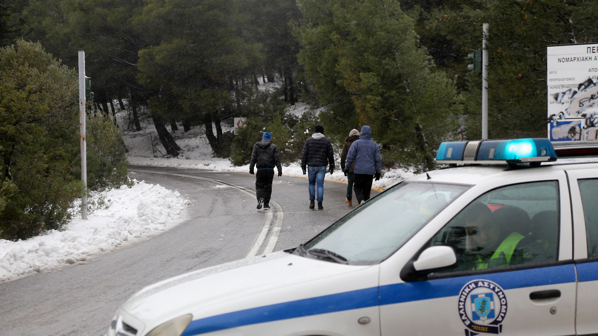 Αποκαταστάθηκε η κυκλοφορία στην Πεντέλης - Νέας Μάκρης