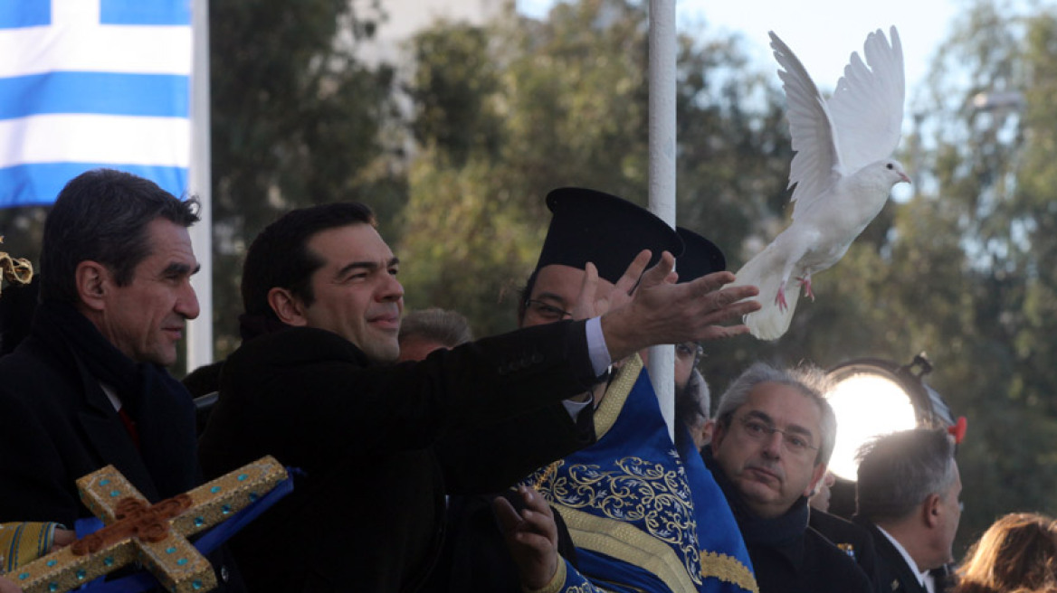 Τσίπρας με... Ορθοδοξία και λευκά περιστέρια