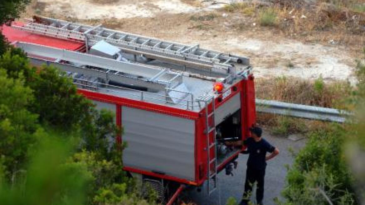 Δεκάδες κλήσεις στην Πυροσβεστική λόγω των ισχυρών ανέμων