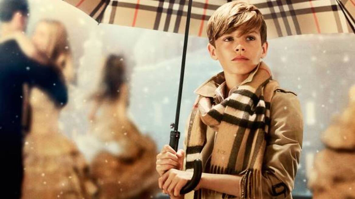 Romeo Beckham: Αύξησε τις πωλήσεις του οίκου Burberry