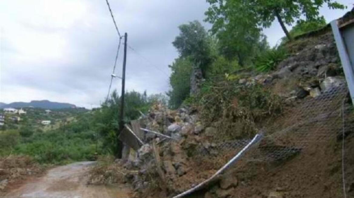 Κατολισθήσεις σε ορεινή Ναυπακτία και Θέρμο 