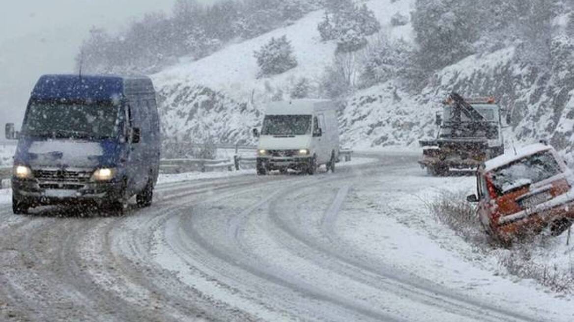 Προβλήματα από την κακοκαιρία σε Αιτωλοακαρνανία και Αχαΐα