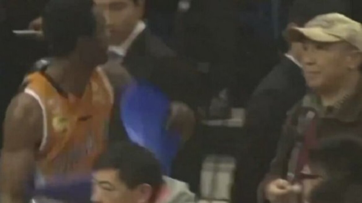 Ξύλο και... ιπτάμενες καρέκλες στην Κίνα! (video)