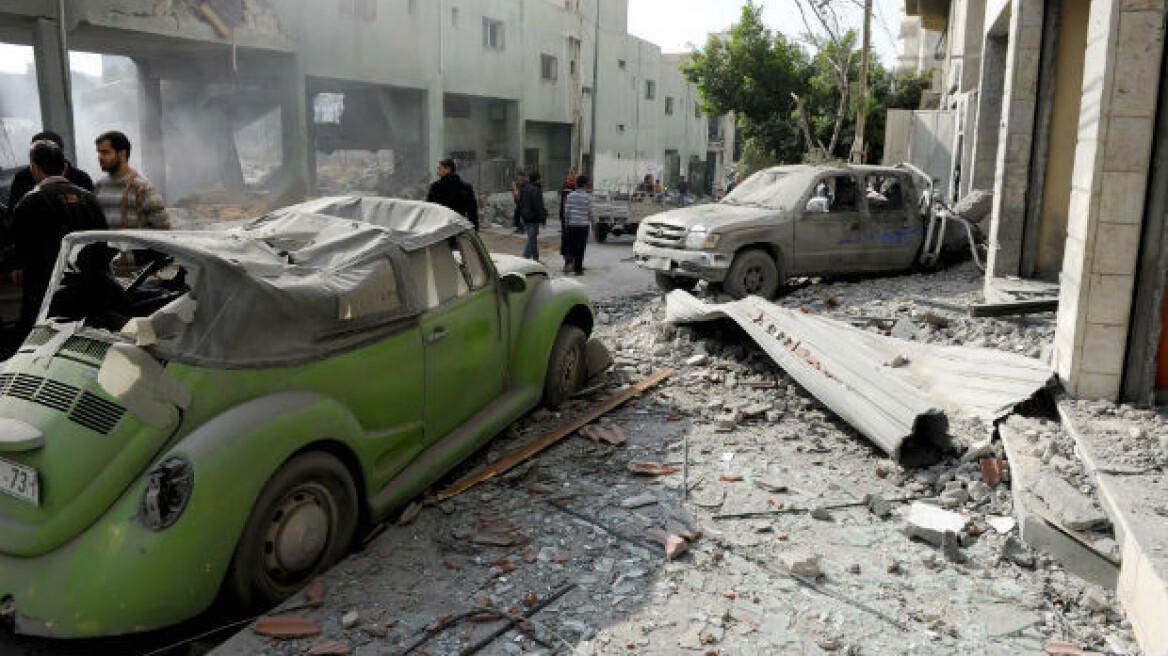 Έκρηξη παγιδευμένου αυτοκινήτου στη Λιβύη - Τουλάχιστον 30 νεκροί