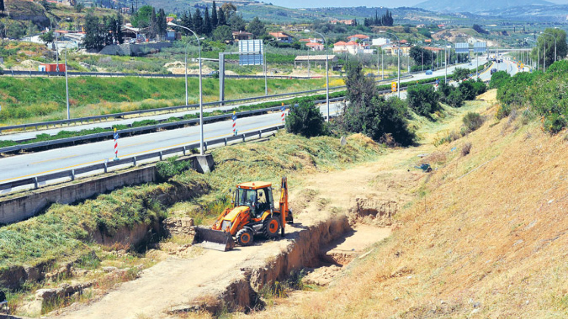 Επιβεβαιώνει τους ελέγχους σε μεγαλοεργολάβους η Επιτροπή Ανταγωνισμού 