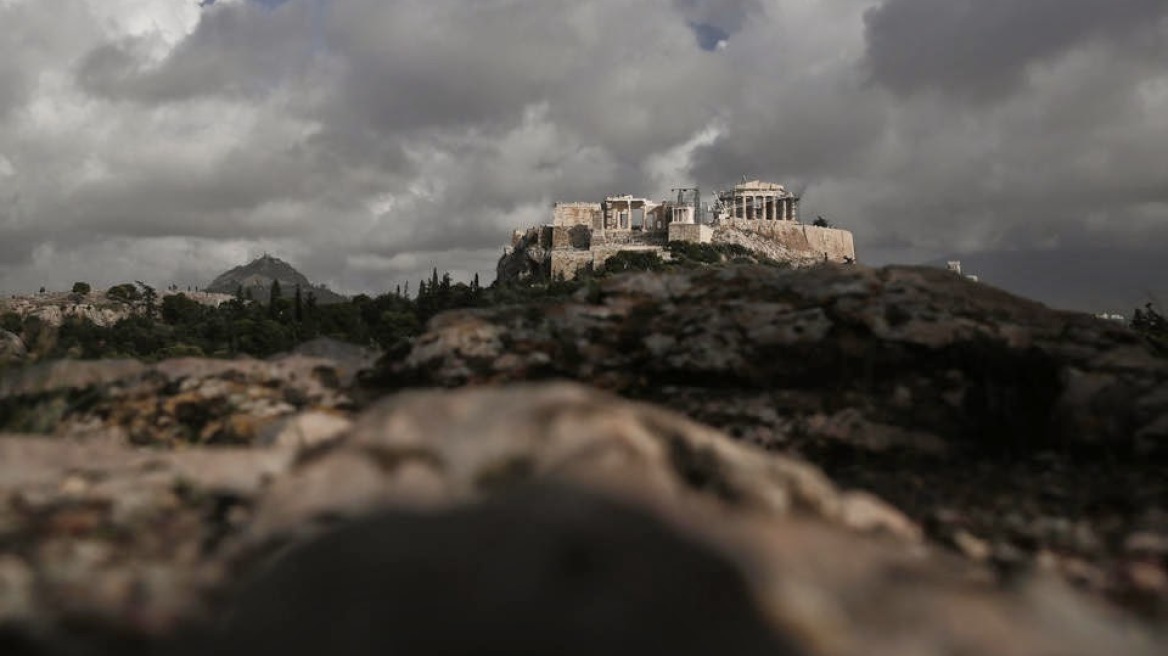 Αλλάζει το σκηνικό του καιρού: Πού έρχονται βροχές και καταιγίδες 