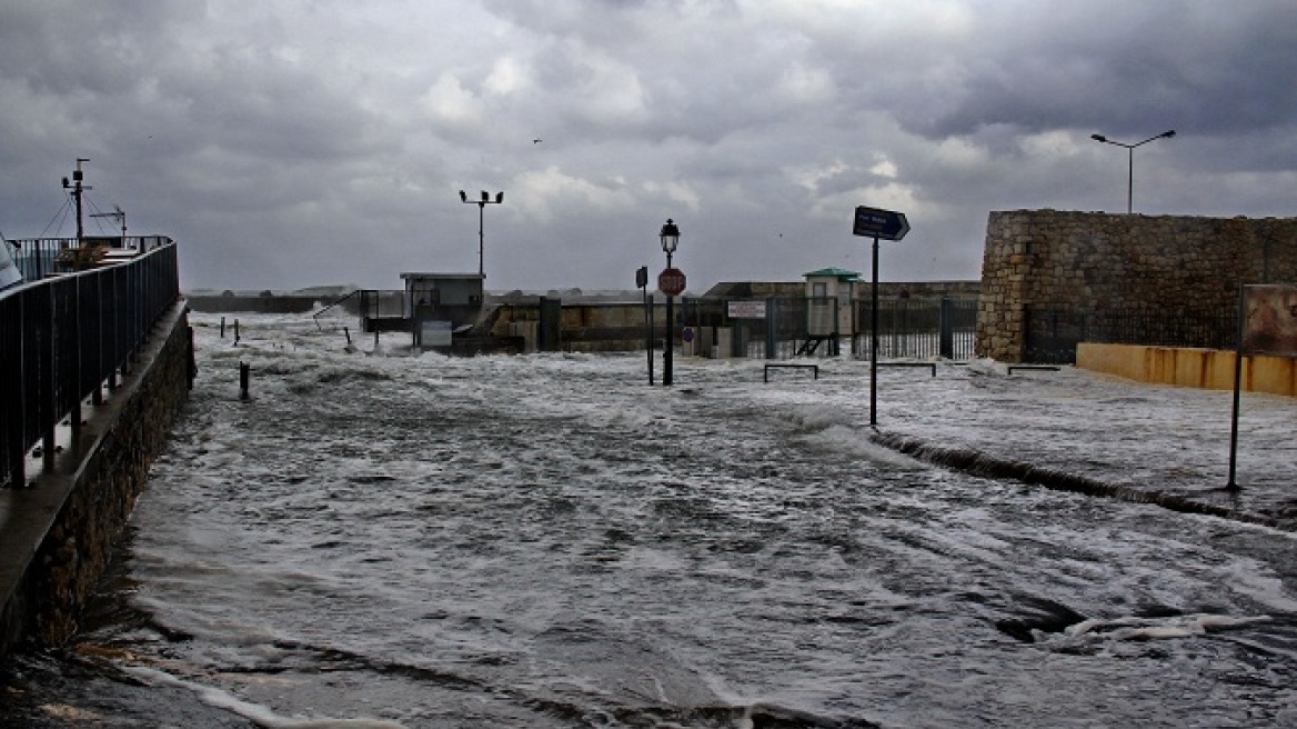 Σφοδρή κακοκαιρία σε όλη την Ελλάδα 