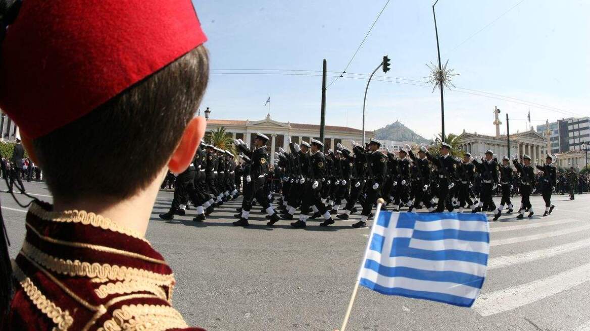 Νέου τύπου παρέλαση την 25η Μαρτίου: Νταούλια και χοροί στο Σύνταγμα