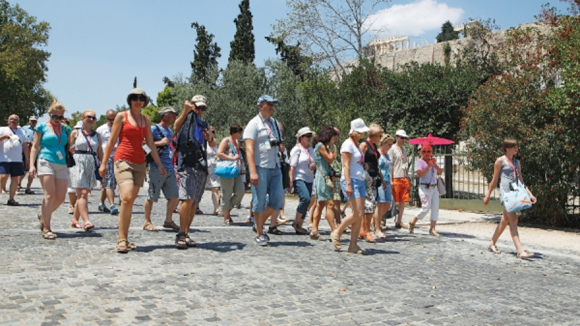 ΤτΕ: Κατά 50% αυξήθηκαν οι τουρίστες φέτος τον Ιανουάριο σε σχέση με πέρυσι