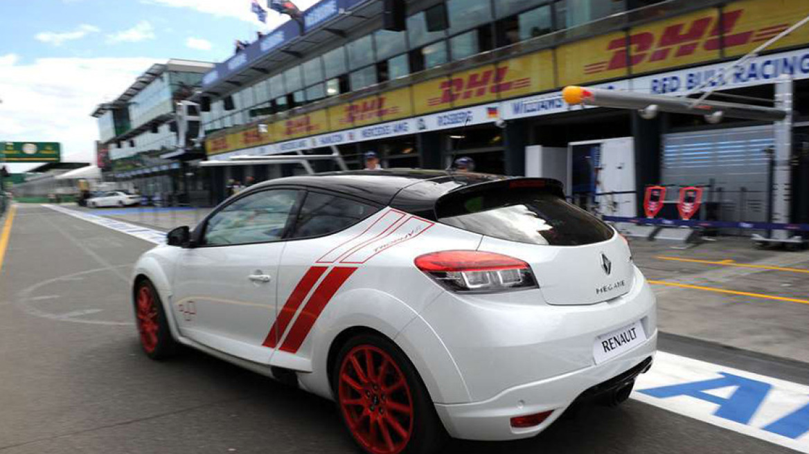 Tο Megane RS με τους 275 ίππους στο Άλμπερτ Παρκ (vid)