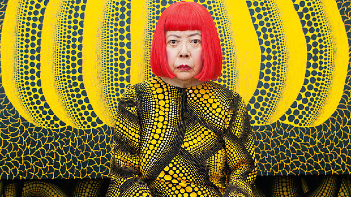 Η 86χρονη «τρελή» Γιαπωνέζα Yayoi Kusama βγήκε η πιο δημοφιλής καλλιτέχνης του κόσμου