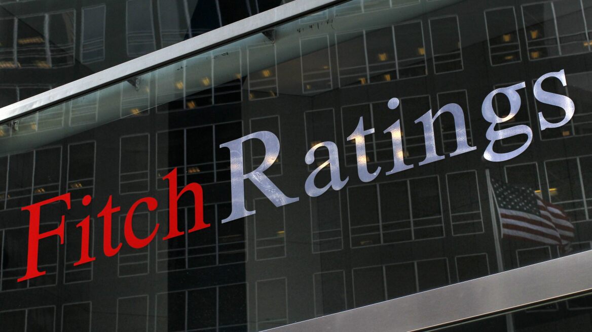 Fitch: Η κατάρρευση των ελληνικών τραπεζών είναι μια πραγματική πιθανότητα