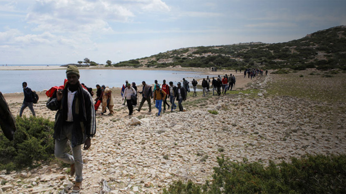 «Τσουνάμι» παράνομων μεταναστών σε Λέσβο, Χίο και Κω