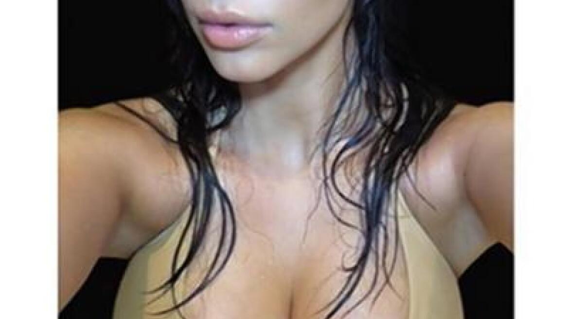 Η συλλεκτική έκδοση του βιβλίου της Kim Kardashian ξεπούλησε σε... ένα λεπτό 