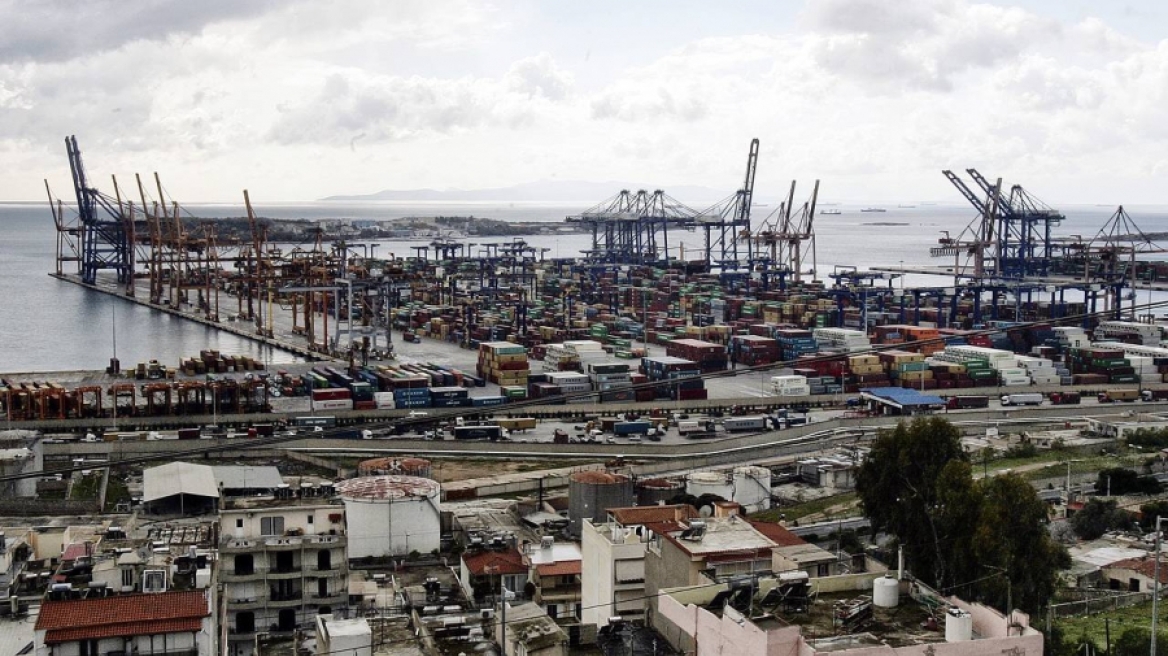 WSJ: Cosco και Maersk επικρατέστερες για την αγορά του 51% του ΟΛΠ