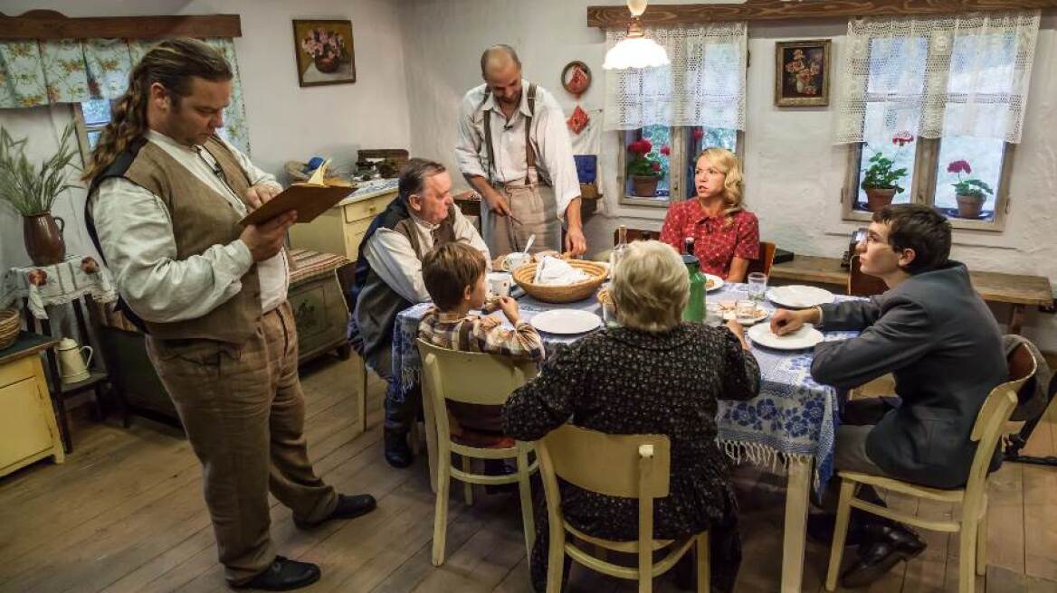 Τσεχία: Θύελλα αντιδράσεων για ριάλιτι, όπου μια οικογένεια ζει υπό την κατοχή των Γερμανών ναζί 