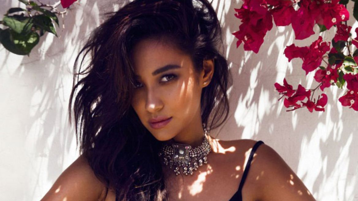 Shay Mitchell: Κούκλα και ακτιβίστρια