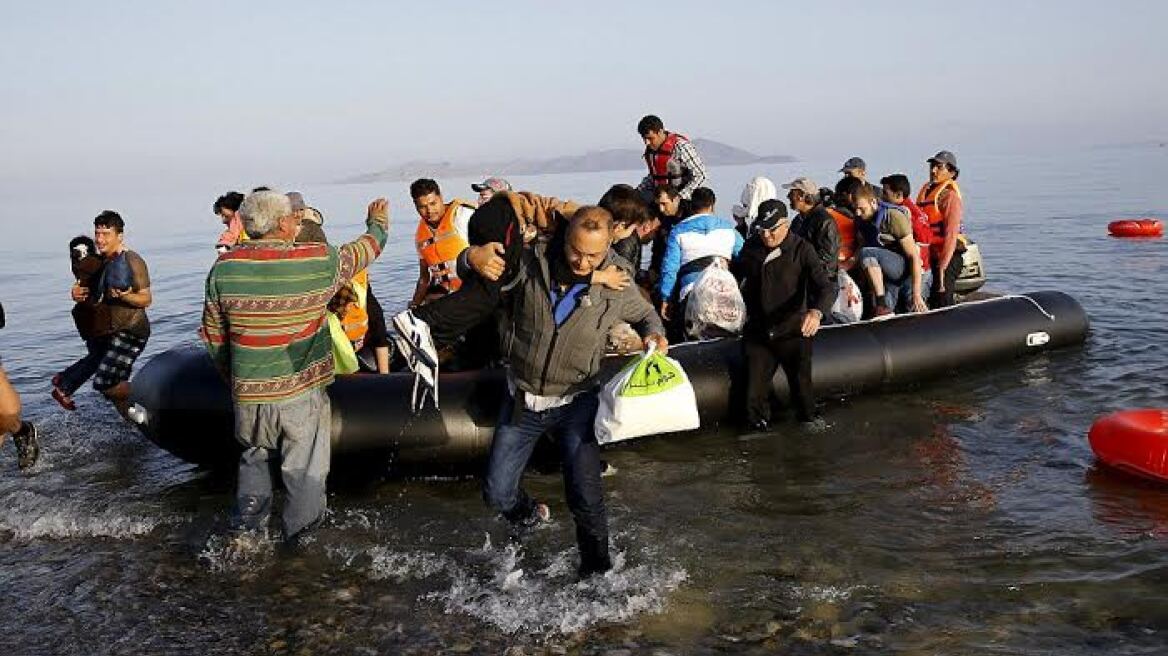 Φωτογραφίες: H πορεία των μεταναστών από τον πόλεμο στο Αιγαίο