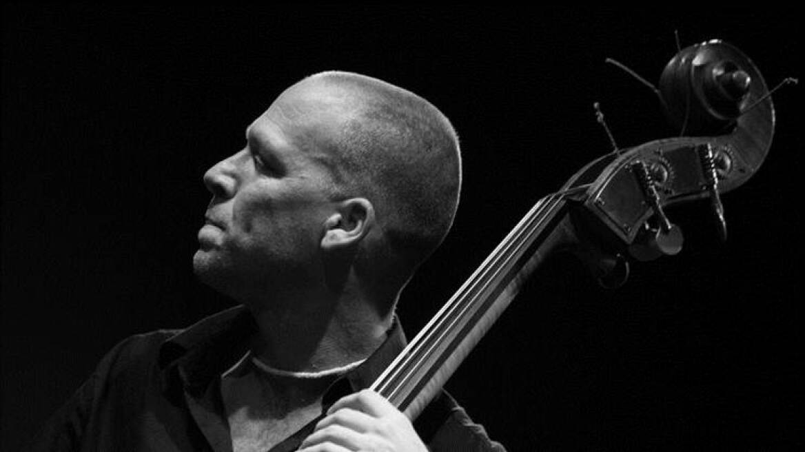 O.. οραματιστής της τζαζ Avishai Cohen στην Αθήνα