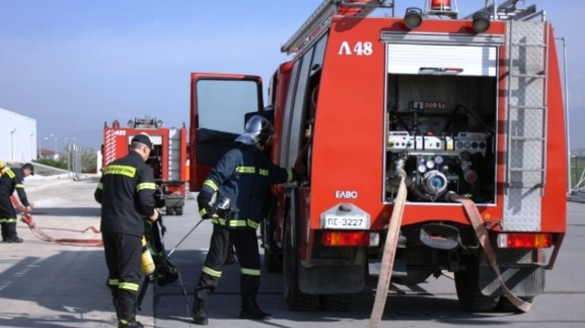 Κατασβέστηκε πυρκαγιά σε υπόγεια βιοτεχνία στη Νεάπολη Θεσσαλονίκης