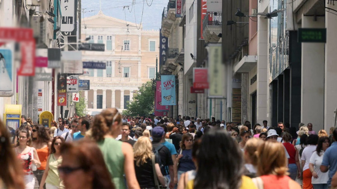 Τα μεσαία εισοδήματα χάνουν έως δύο μισθούς σε παλιά και νέα χαράτσια