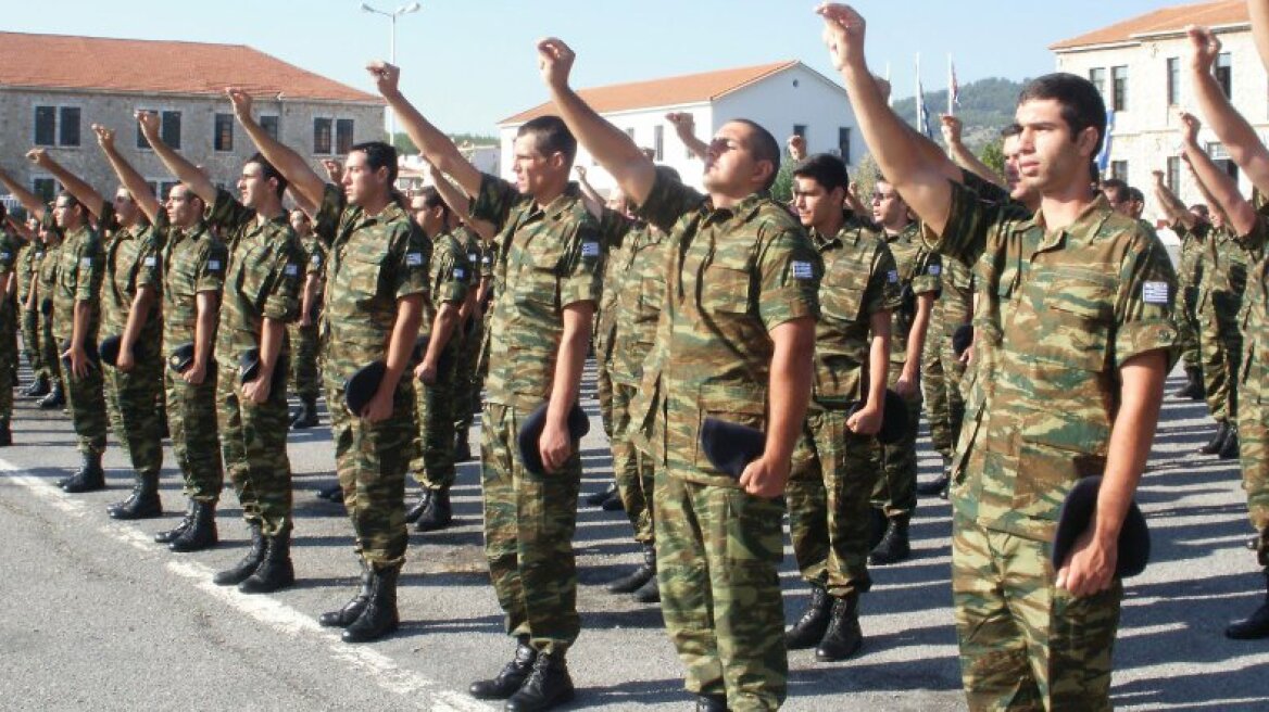 Φαντάροι... στα σχολεία: Θα καλύπτουν κενές θέσεις εκπαιδευτικών 