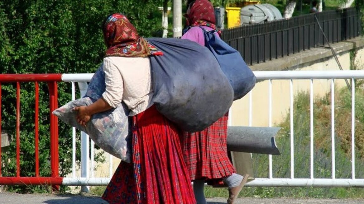 Τσιγγάνες ξυλοκόπησαν και λήστεψαν ηλικιωμένη